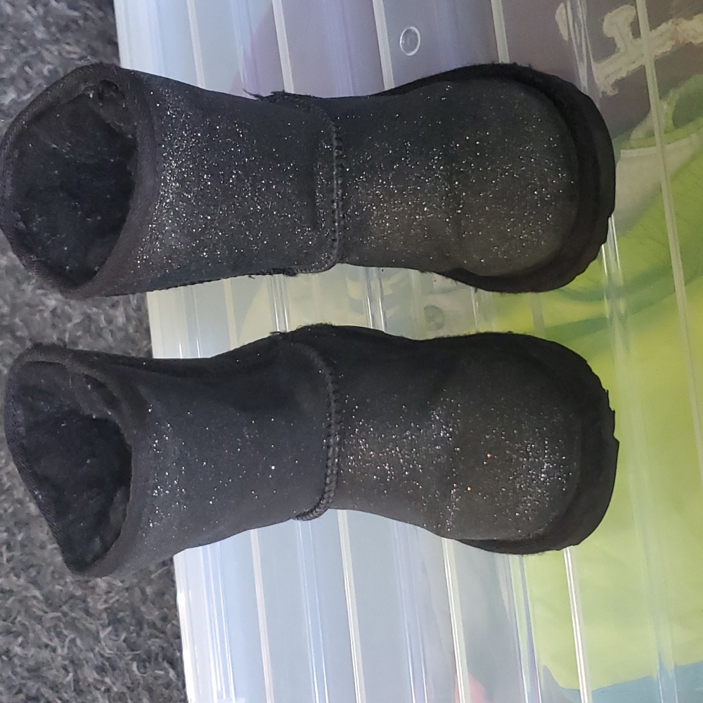 Girls Ugg boots
